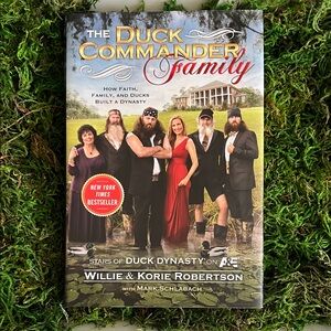 📚 2/$21📚 The Duck Commander Family: How Faith, Family, and Ducks Built a Dynasty